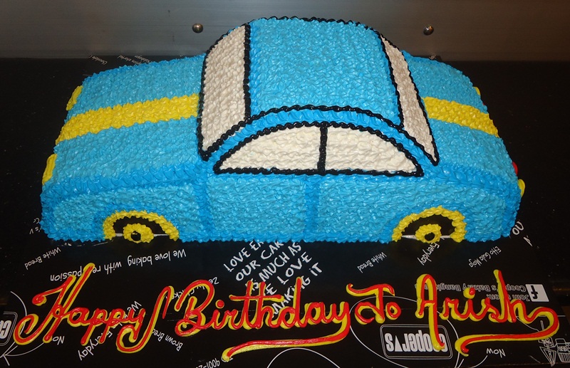 Car shape cake for him
